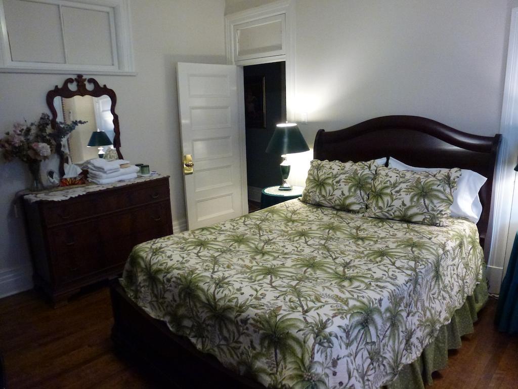 Auberge King Edward Bed And Breakfast Otawa Habitación foto